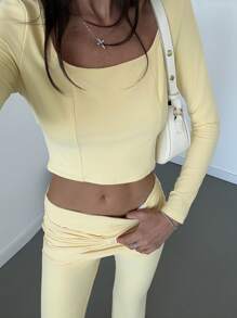 Aloruh 黄色浪漫露肩紧身短款长袖上衣 + 低腰蝴蝶结喇叭长裤 2 件套，适合年轻女性