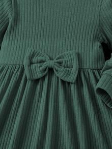 SHEIN Vestido lindo de niña con cuello redondo, manga larga, parches de unicolor, volantes y lazo decorativo, para otoño - Verde Oscuro - Ver 5