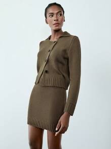 Chiquease 军绿色翻领不对称纽扣针织套装搭配紧身裙 - 軍綠色 - 查看 5