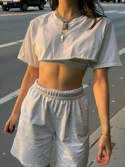 SHEIN EZwear Top Corto De Color Sólido Para Mujeres