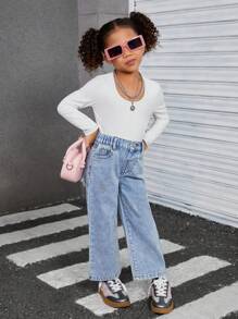 Young Girl Casual Sparkling Rhinestone Butterfly Embellished Washed Jeans - Light Wash - View 3