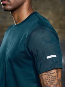 Manfinity Fitness Áo thun thể thao thể thao cổ tròn tay ngắn in họa tiết rằn ri phong cách bạn trai dành cho nam - Màu xanh lá cây đậm - Xem 7