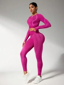 Core Rhythm 无缝女士条纹圆领插肩袖T恤和紧身裤运动服套装，适合春节健身穿着 - 酒紅色 - 查看 5