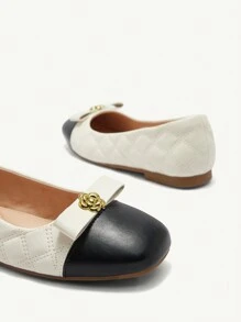 CUCCOO CHICEST Women's Comfortable Round Toe Floral Patchwork Flat Shoes - Beige - View 4