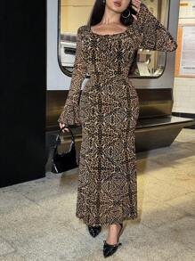 Modelyn Women Lace-Up Front Long Sleeve Leopard Print Simple Casual Dress