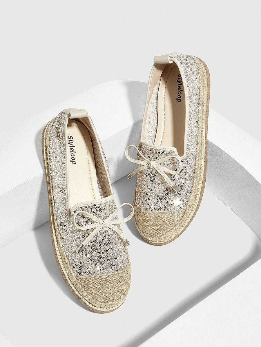 Styleloop 女士休闲平底鞋，带亮片拼布和蝴蝶结装饰，适合圣诞节和新年假期氛围秋冬季 - 金色 - 查看 1