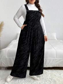 SHEIN Privé Plus Size Casual Collegiate Tie-Dye Ombre Textured Fabric Suspender Pants With Pleated Waist, Pockets And Wide Legs, Retro Collegiate Style - Black and White - View 1
