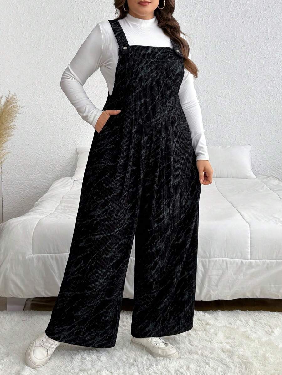 SHEIN Privé Plus Size Casual Collegiate Tie-Dye Ombre Textured Fabric Suspender Pants With Pleated Waist, Pockets And Wide Legs, Retro Collegiate Style - Black and White - View 1