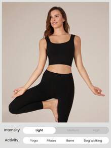 GLOWMODE Featherfit™排氣孔活動交叉背心,輕支撐低衝擊瑜伽日常穿著