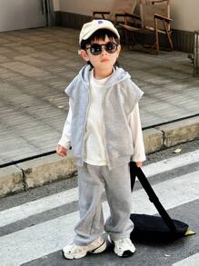 SHEIN 3 件套 Tween 男童休闲纯色连帽背心夹克、圆领长袖 T 恤和宽松直筒运动裤针织 3 件套 - 彩色 - 查看 4