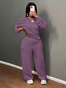 Slaydiva 2 件 2024 秋冬套装：休闲基本款可爱圆领宽松长袖连帽衫和宽松长裤，带有心形刺绣设计，粉色运动衫