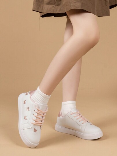 1 Pair Children Hollow-Out Embroidery Pattern Casual Sneakers