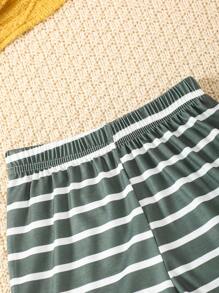 SHEIN Conjunto de 2 piezas para bebé niño con camiseta de manga corta y pantalones cortos, cómodo y duradero, con estampado gráfico lindo, ajuste relajado con cuello redondo en la camiseta y cintura con cordón en los pantalones, adecuado para primavera/verano - Multicolor - Ver 6