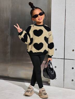 Ensemble casual pour jeune fille composé d'un pull-over à cœur imprimé avec doublure en tricot et d'un pantalon en tricot de couleur unie avec cœur pour fille