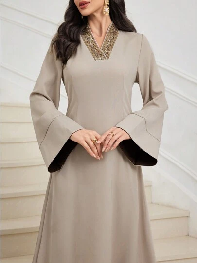 Al Najma 2024 年春/秋新款 V 领修身浅色阿拉伯朴素长袖连衣裙，优雅长款 Jalabiya 阿拉伯连衣裙，适合晚会/婚礼嘉宾/周年纪念