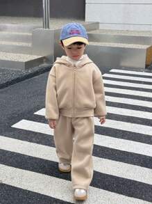 SHEIN Little Byeori 2 Pieces Young Boys Outfits,Winter,Career Day,Back-To-School Thick Cardigan Sweater Coat And Pants Suit,Soft Leisure College Fashion School Boy Set - Khaki - View 1