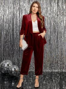 SHEIN Clasi 大码女士通勤天鹅绒披肩领前开襟夹克和裤子套装，度假装