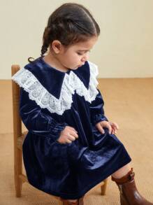 SHEIN LMoss Kids LMoss 女婴可爱秋季优雅弹力天鹅绒撞色蕾丝彼得潘领连衣裙 - 藏蓝色 - 查看 6