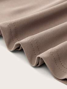 SHEIN BASICS Camiseta unicolor de cuello scoop - Caqui - Ver 4