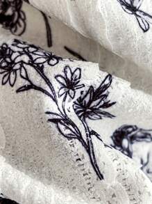 Soleia 大码女式花卉不对称下摆长袖休闲 T 恤，冬季假期系列 - 黑與白 - 查看 4