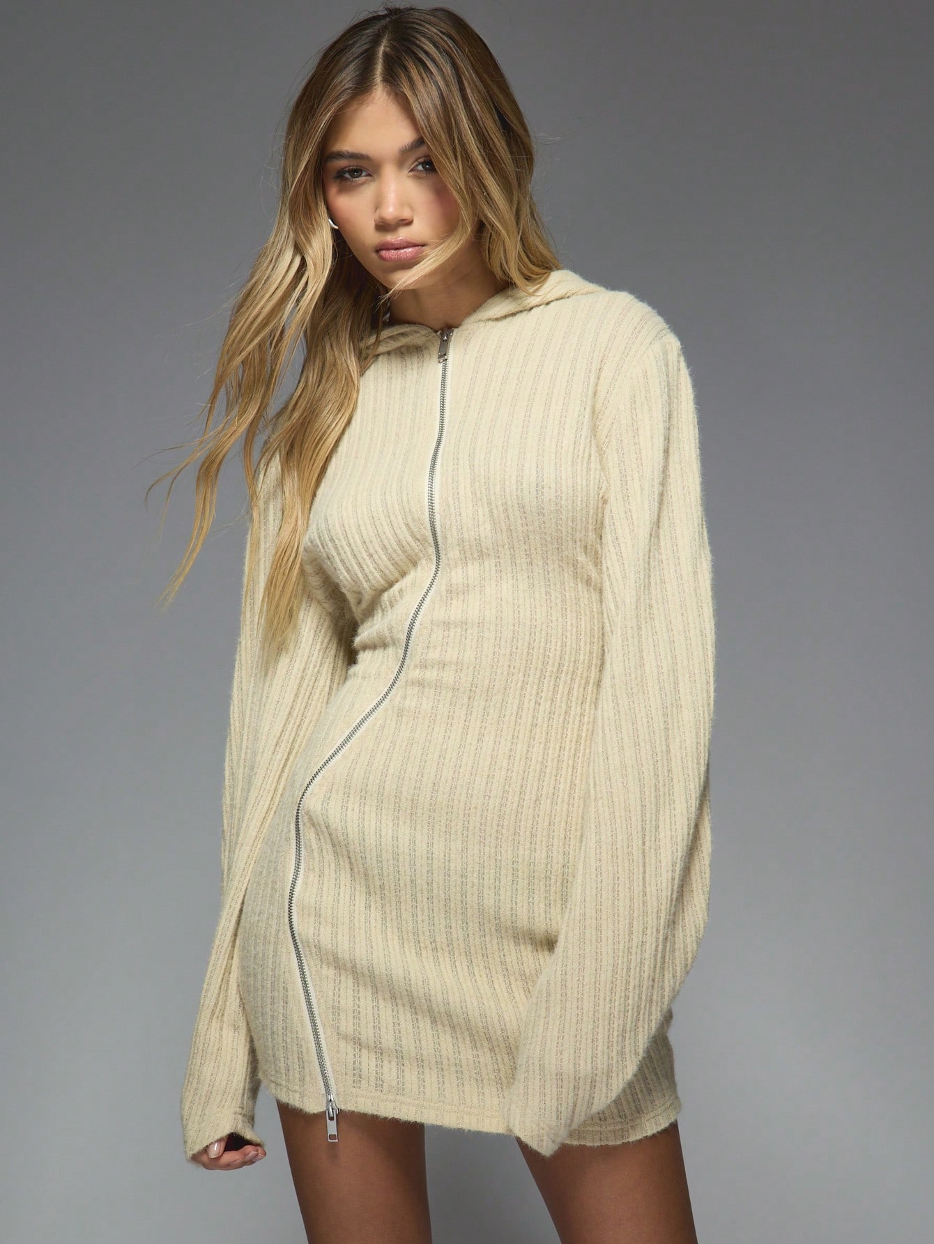 MISSGUIDED Knitted Zip Through Hooded Long Sleeves Bodycon Mini Dress MISSGUIDED