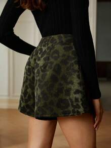 GENKIRA Quần short cạp cao xếp ly họa tiết da báo thanh lịch, họa tiết da báo thu/đông - xanh quân đội - Xem 2