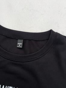 Manfinity EMRG Męska czarna koszulka z krótkim rękawem Fun Graphic Oversized Boxy Fit, prezenty dla chłopaka, odzież uliczna, prezent dla chłopaka - Czarne - Zobacz 3