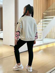 SHEIN Leap Crew SLAYR KIDS 少女休闲时尚可爱针织圆领印花长袖卫衣和打底裤两件套 - 彩色 - 查看 2