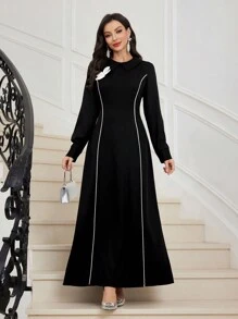 Modelyn Women's Elegant Contrast Color Floral Decor A-Line Long Dress Maxi Women Outfit Long Evening Dresses - Black - View 1
