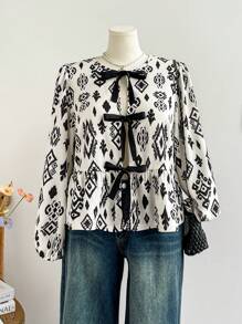 Soleia 大码女式彩色几何印花圆领前开领蝴蝶结灯笼袖荷叶边下摆拼接休闲上衣，适合假期、秋冬季 - 彩色 - 查看 3