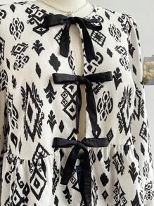 Soleia 大码女式彩色几何印花圆领前开领蝴蝶结灯笼袖荷叶边下摆拼接休闲上衣，适合假期、秋冬季 - 彩色 - 查看 5