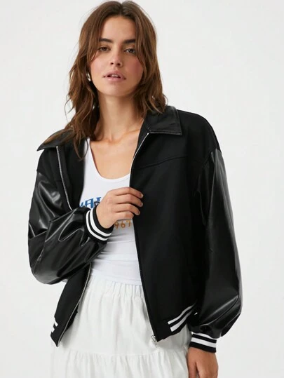 SHEIN EZwear قطعة واحدة جاكيت ظهر قصير مزين بألوان الشريط مصنوع من البانيو والجلد الصناعي للنساء ذات طراز عصري