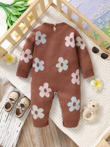 女婴连体衣毛衣，花卉提花设计，圆领长袖连体衣，营造休闲氛围，宝宝可以更自由地爬行，温暖呵护娇嫩肌肤，让您的宝宝成为最耀眼的小星星