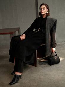 MOTF PREMIUM Manteau long ceinturé avec col châle en laine, poches en biais et boucle - Noir - Voir 12