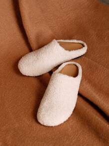 MOTF PREMIUM SIMPLE ROUND TOE CASUAL FUZZY FLATS - White - View 7