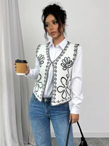 Calvaya French Minimalist Black & White Interwoven Knit Vest For Women