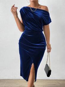 SHEIN Clasi 加大码纯色斜肩短袖休闲褶皱连衣裙长款女装 - 藍色 - 查看 6