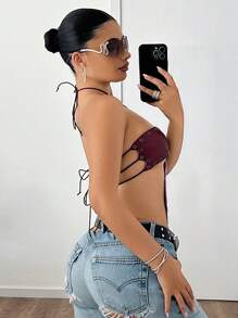 SHEIN ICON Y2k 性感派对外出 PU 皮革露背上衣，带露背设计和环形装饰 - 酒紅色 - 查看 3