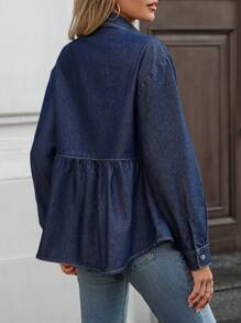 SHEIN Essnce 带纽扣前口袋荷叶边下摆长袖牛仔衬衫 - 深色水洗藍 - 查看 2