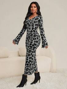 SHEIN Lady Vestido de suéter largo para mujer con estampado de leopardo y mangas partidas, adecuado para primavera y verano en el trabajo