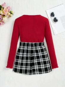 SHEIN Niña preadolescente - Camiseta de manga larga de un solo color rojo con acabado de lechuga y falda pantalón a cuadros negros con detalle de botones, para otoño e invierno, excelente para uso casual diario y escolar en otoño e invierno, para Navidad