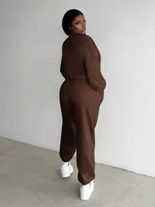 Slaydiva 1 套灰色休闲标语印花圆领长袖连帽衫和标语印花运动裤 - 棕色 - 查看 2