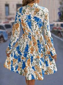 SHEIN Clasi Váy ngắn tay bèo in hoa cổ chữ V hở vai cho kỳ nghỉ của phụ nữ - Nhiều màu - Xem 2