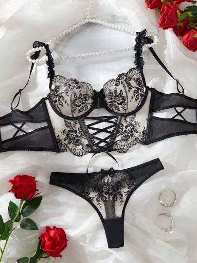 Myrelith Women Mesh Contrast Minimalist Verleidelijke See Through Geborduurde Outfit