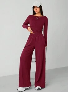 SHEIN PETITE Conjunto de dos piezas informal y cómodo para otoño e invierno, compuesto por top entallado de punto + pantalón de pierna ancha en gris oscuro