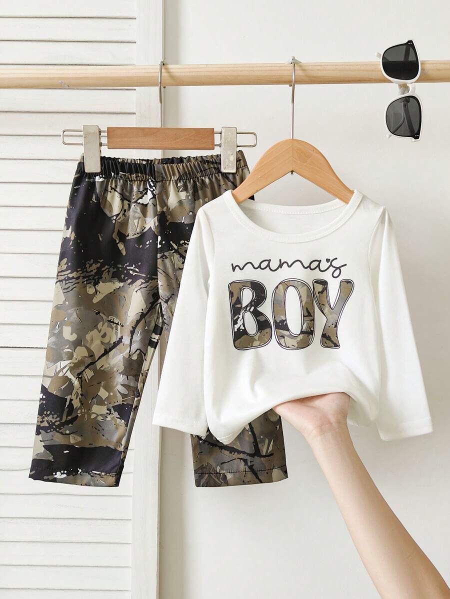 SHEIN Playful Pals 嬰兒幼兒男童 2 件套服裝 字母印花長袖圓領 T 恤與迷彩印花長褲套裝 休閒男嬰日常穿著套裝 - 彩色 - 查看 1