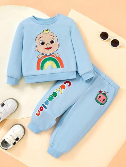 CoComelon X SHEIN 2 件装男婴卡通字母印花休闲柔软运动长袖上衣和裤子套装