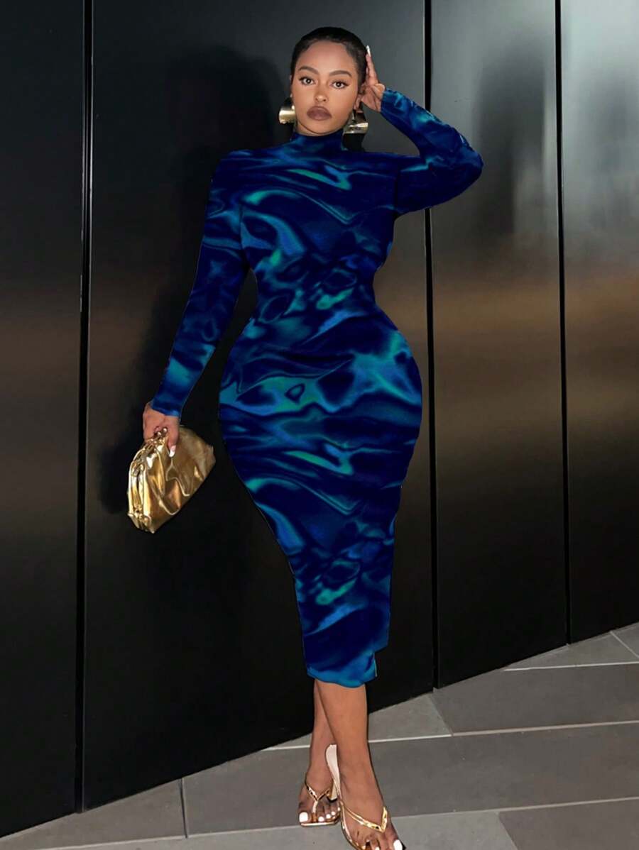 Slaydiva Casual Minimalist Plus Size Wavy Pattern Round Neck Fitted Long Dress With Long Sleeves Autumn And Winter Chic Dress