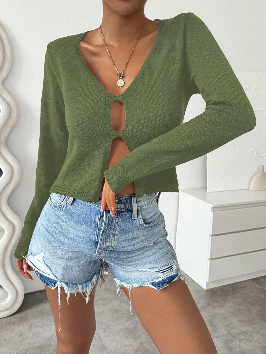 SHEIN Unity Sweater Rajut Lengan Panjang Leher V Polos Kasual Wanita untuk Musim Gugur dan Musim Dingin - Hijau Tentara - View 1
