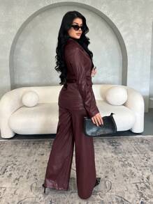 SHEIN SXY 勃艮第皮夹克和裤子套装，女式复古勃艮第腰部收紧 PU 皮革西装外套，适合办公室、感恩节、圣诞节、秋冬、新年前夜 - 酒紅色 - 查看 3